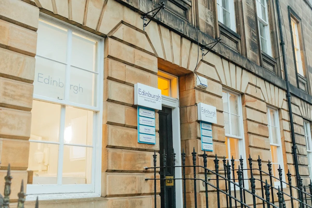 Dentist in Edinburgh -- Edinburgh Dental Studio