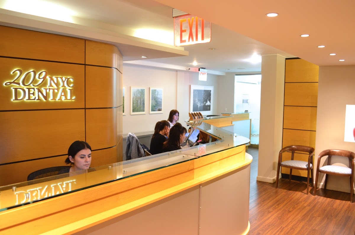 Dentist in New York -- 209 NYC Dental