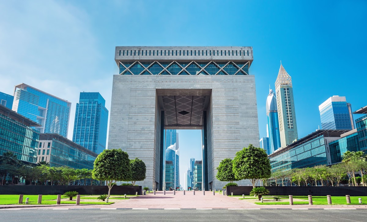 Financial Advisor in Dubai -- Atlas Wealth Management