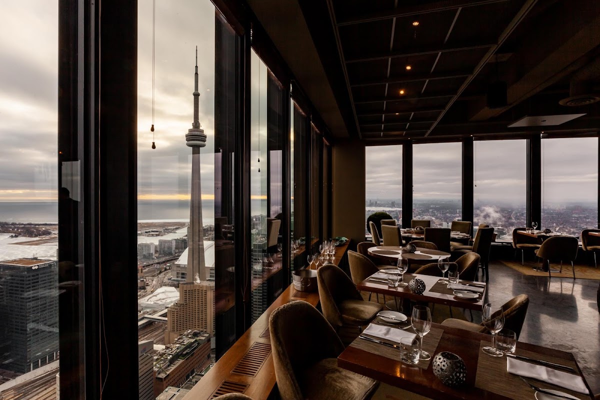 Restaurant in Toronto -- Canoe