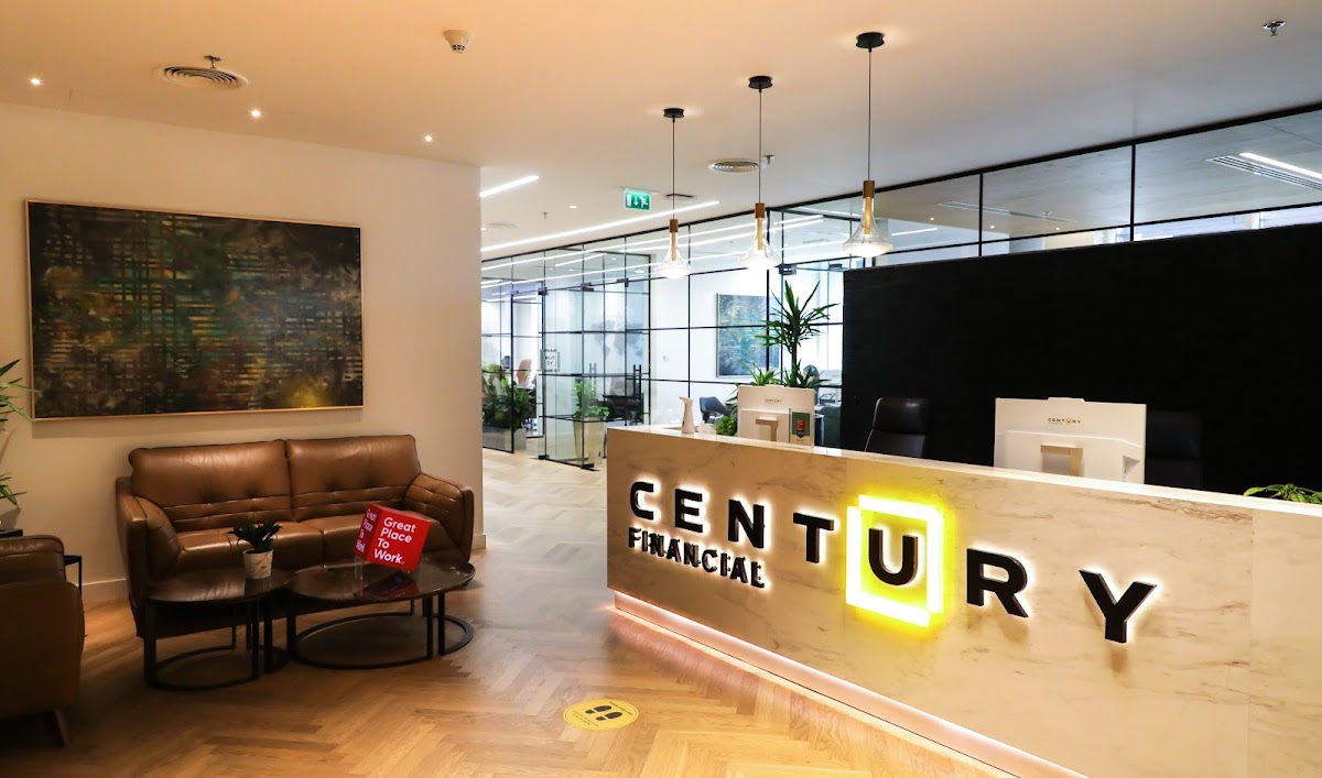 Financial Advisor in Dubai -- Century Financial - #1 𝘊𝘩𝘰𝘪𝘤𝘦 𝘰𝘧 𝘜𝘈𝘌 𝘐𝘯𝘷𝘦𝘴𝘵𝘰𝘳𝘴