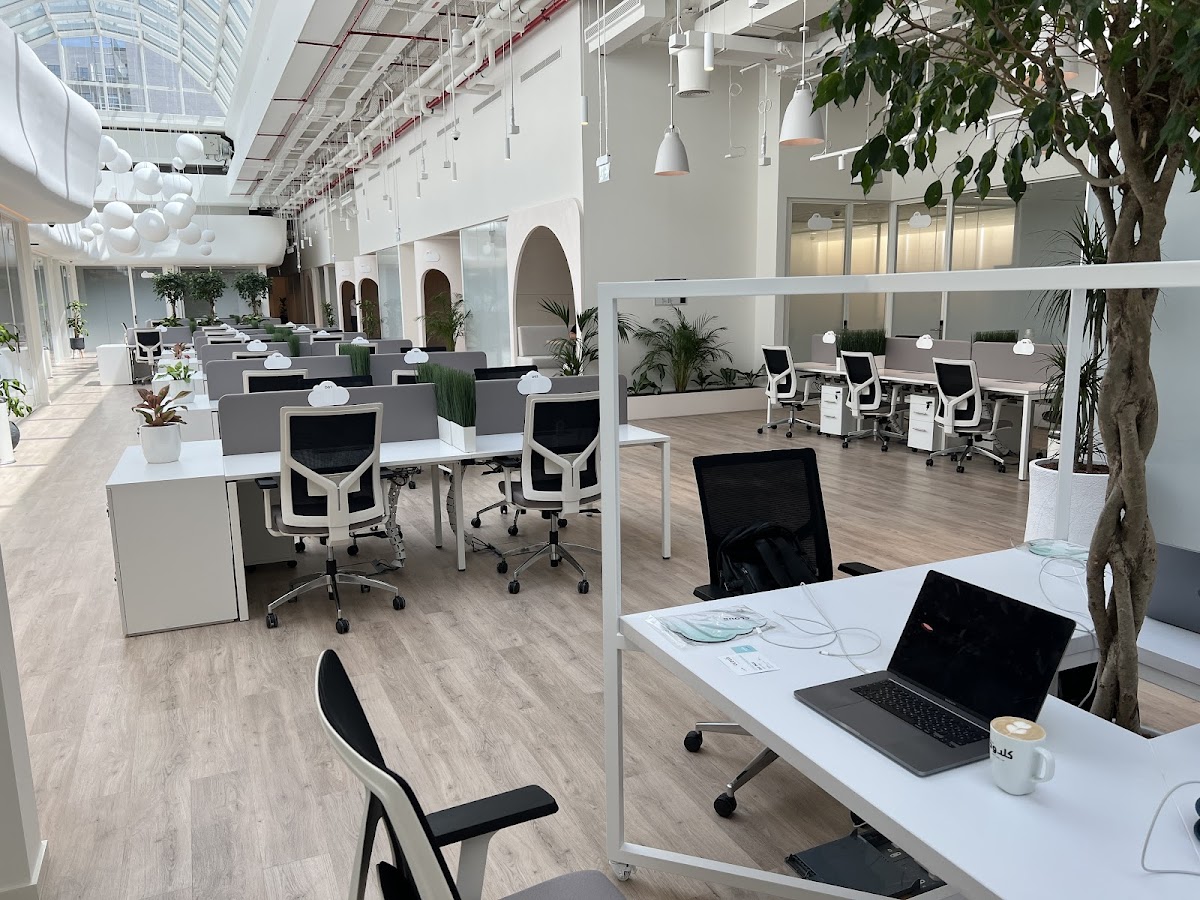 Coworking Space in Dubai -- Cloud Spaces - Circle Mall