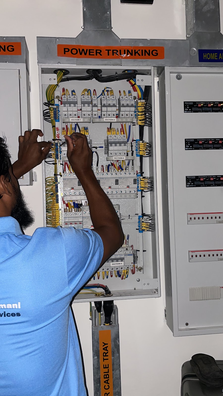 Electrician in Dubai -- Electrician Dubai | Nojoom Al Amani Technical Services