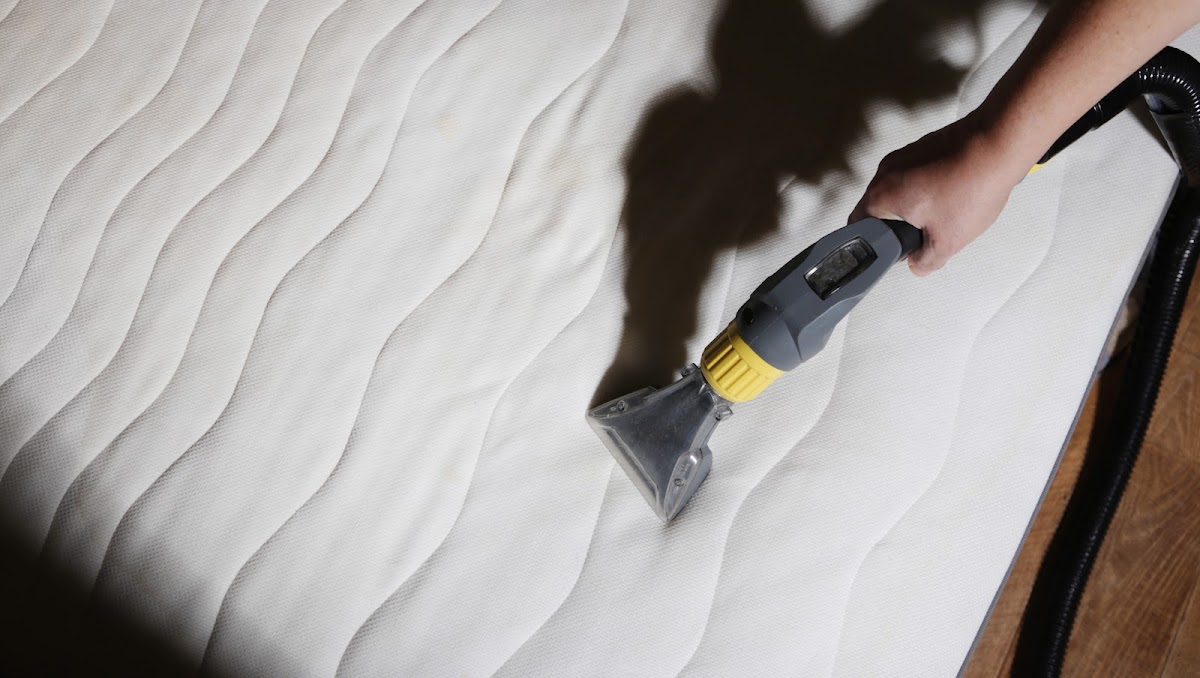 House Cleaning Service in Dubai -- Golden Spotless Deep Cleaning Services