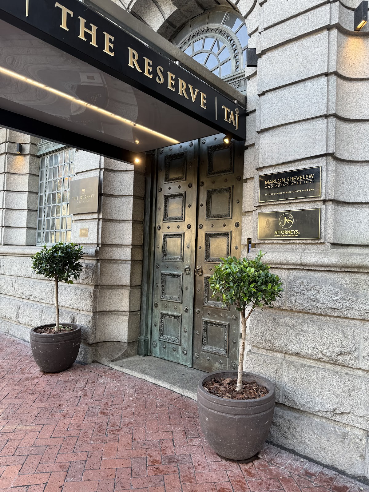 Lawyer in Cape Town -- Marlon Shevelew and Associates Inc