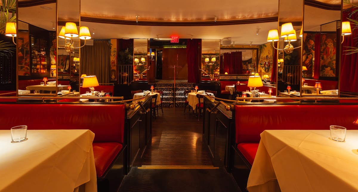 Restaurant in New York -- Monkey Bar