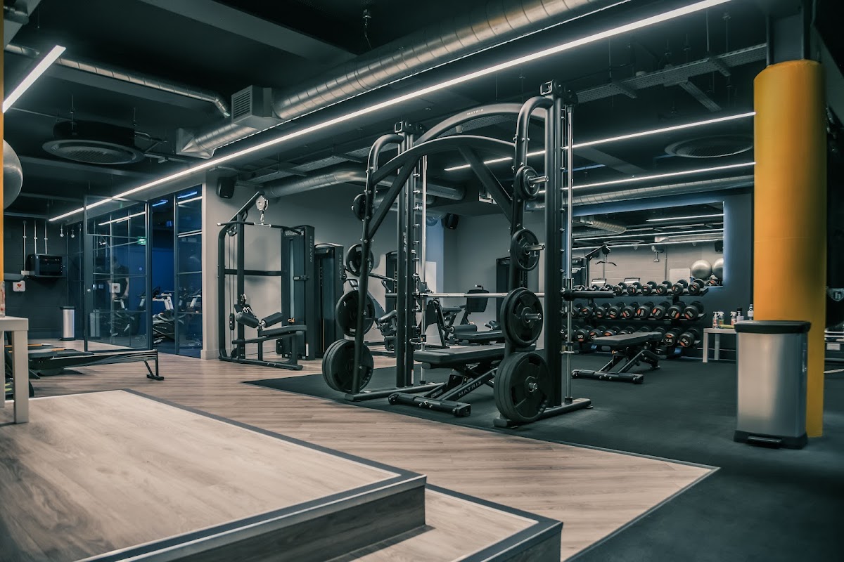 Gym in Manchester -- One XPS Fitness