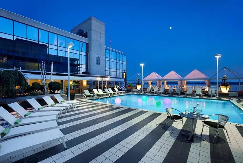 Hotel in Toronto -- Radisson Blu Toronto Downtown