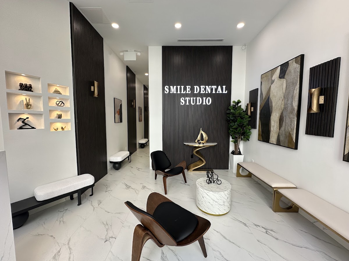Dentist in New York -- Smile Dental Studio