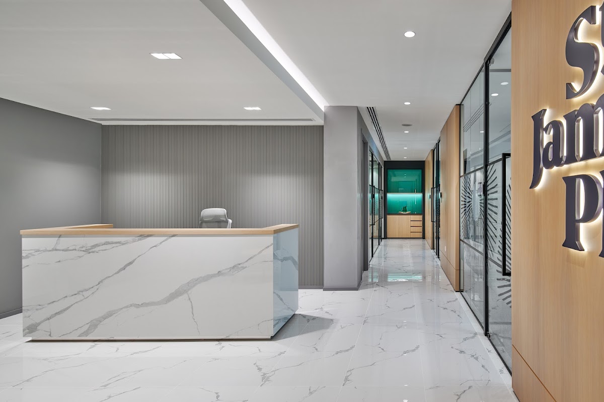 Financial Advisor in Dubai -- St. Jamess Place