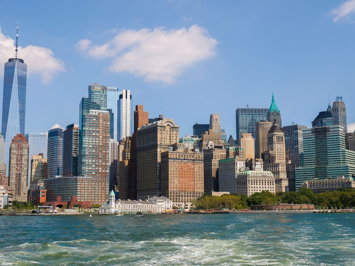 Retirement Home in New York -- The Capstone | Battery Park City