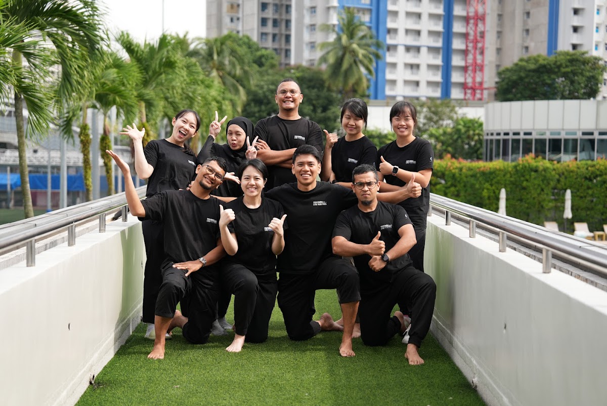 Physical Therapist in Singapore -- The Rehab Lab (Sports & Spine Physiotherapy Clinic)
