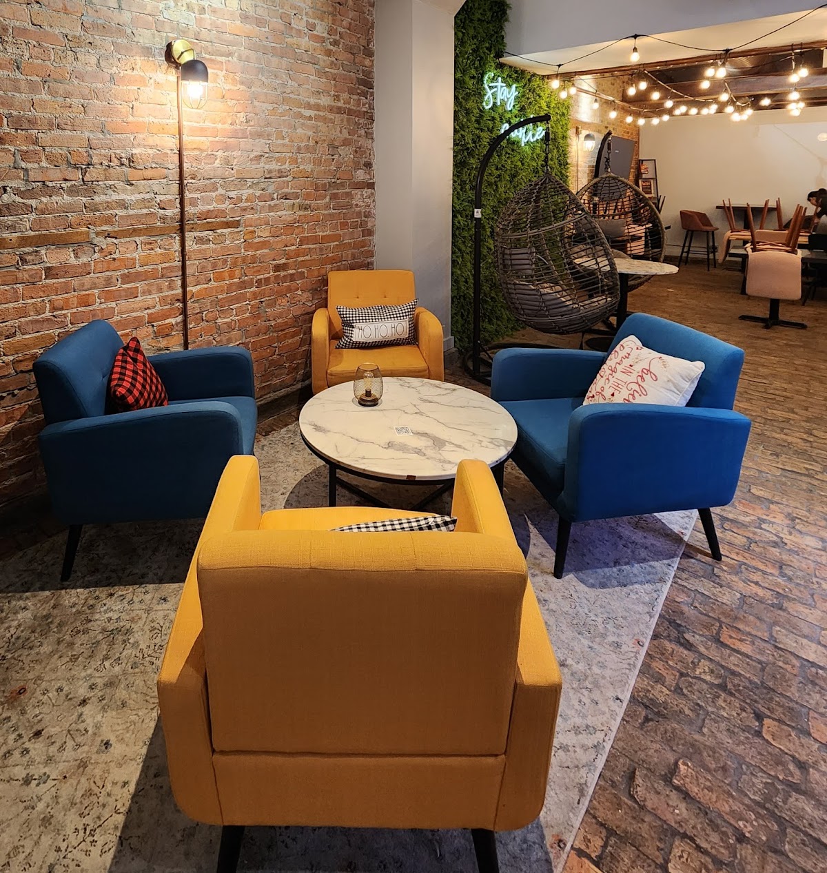 Cafe in Chicago -- Two Shades Cafe