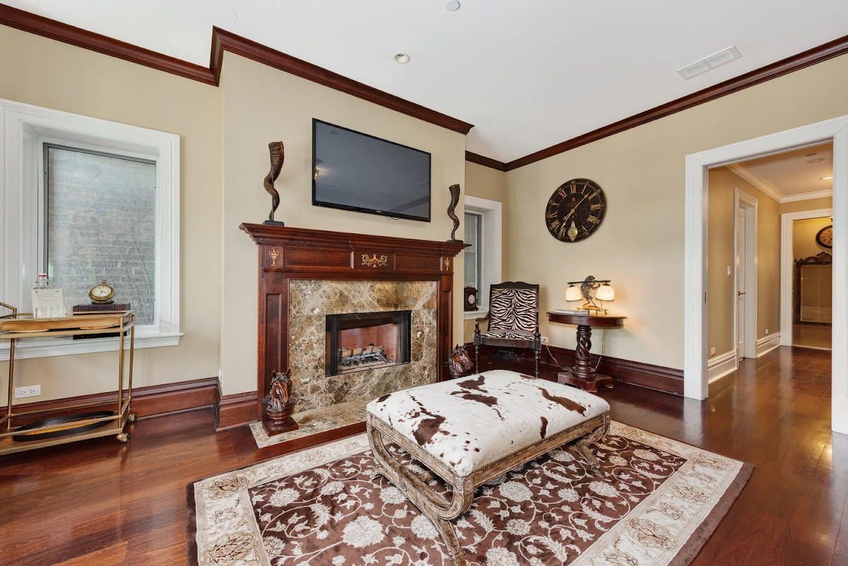 Boutique Hotel in Chicago -- Villa D Citta Bed & Breakfast (2)