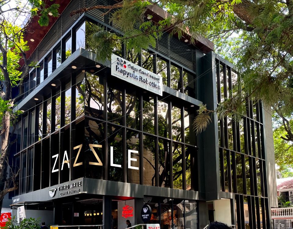 Hair Salon in Bangalore -- Zazzle Salon - Indira Nagar, Bangalore
